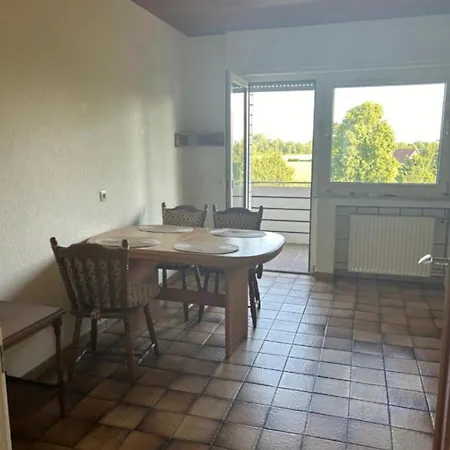 Schöne Monteur- Teilweise Mit Balkon Oder Terrasse Apartment *