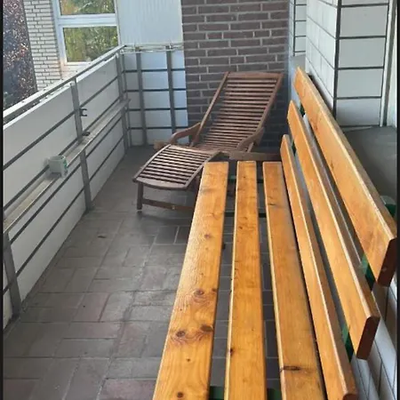 Schoene Monteur- Teilweise Mit Balkon Oder Terrasse *