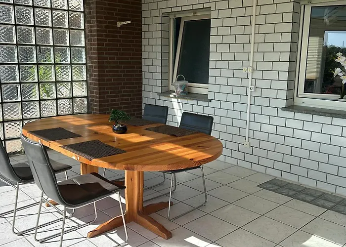 Apartment Schöne Monteur- Teilweise Mit Balkon Oder Terrasse