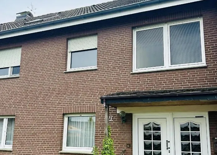 Schöne Monteur- Teilweise Mit Balkon Oder Terrasse Apartment